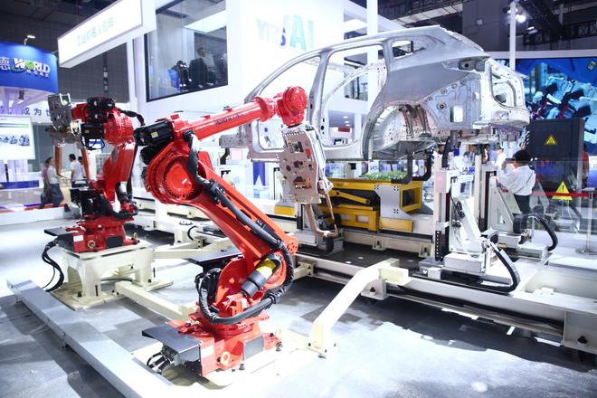 汽車產(chǎn)業(yè)高端化轉(zhuǎn)型 智能制造裝備驅(qū)動(dòng)產(chǎn)業(yè)升級(jí)新引擎