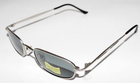 偏光眼鏡 眼鏡布廠家 眼鏡批發(fā) 太陽(yáng)眼鏡工廠 眼鏡布廠家 偏光眼鏡 老花眼鏡廠家 防輻射眼鏡 眼鏡架 兒童眼鏡 眼鏡框 板材眼鏡 復(fù)古眼鏡 哈蟆眼鏡 品牌眼鏡 時(shí)尚墨鏡 浙江省溫州市酷米眼鏡貿(mào)易